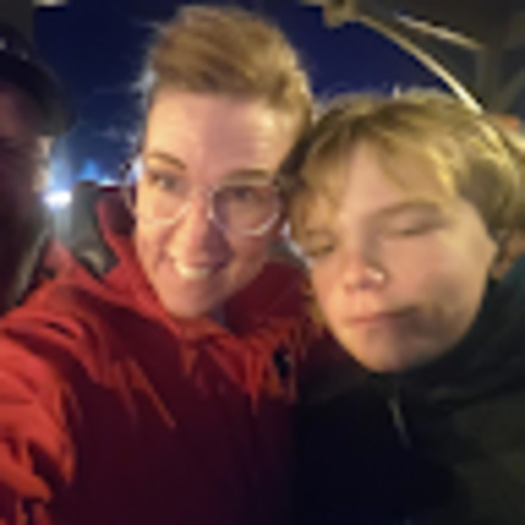 Meet your Posher, Amanda - Picture 1 of 1